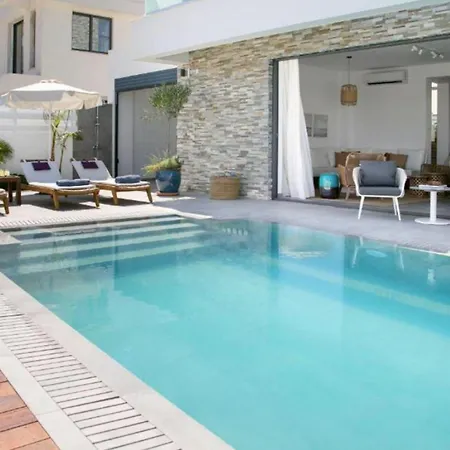 Villa Magnificent Chelsea 3 Bedrooms Private Outdoor Pool And Hot Tub Furnished Sun Terrace Shaded Furnished Terrace Bbq, *