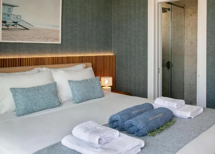 Magnificent Chelsea 3 Bedrooms Private Outdoor Pool Vila *