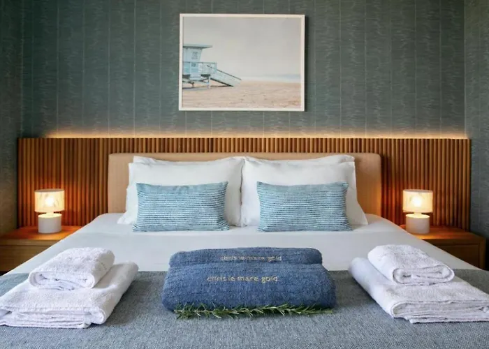 Vila Magnificent Chelsea 3 Bedrooms Private Outdoor Pool *