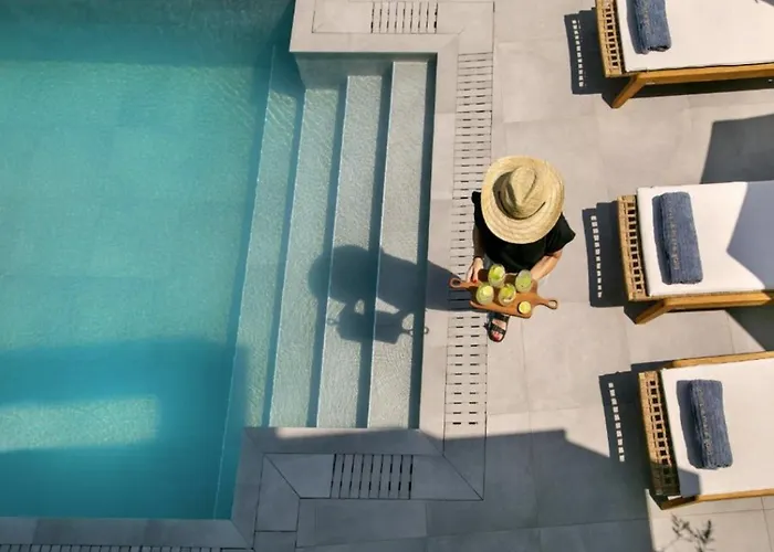 Magnificent Chelsea 3 Bedrooms Private Outdoor Pool * Protaras